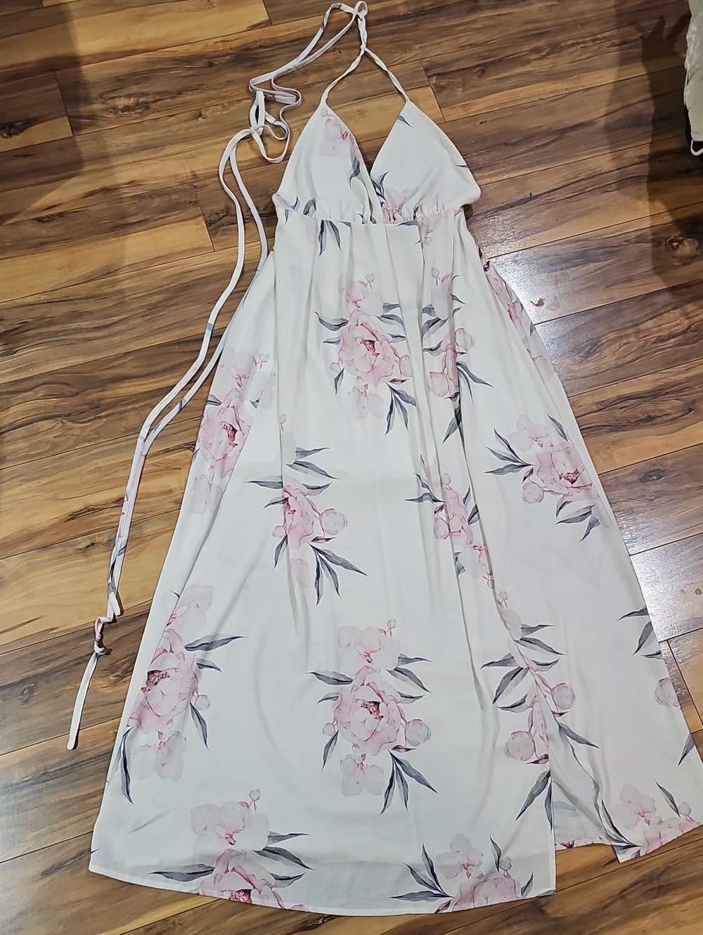 White Floral Halter Maxi Dress - Unbranded